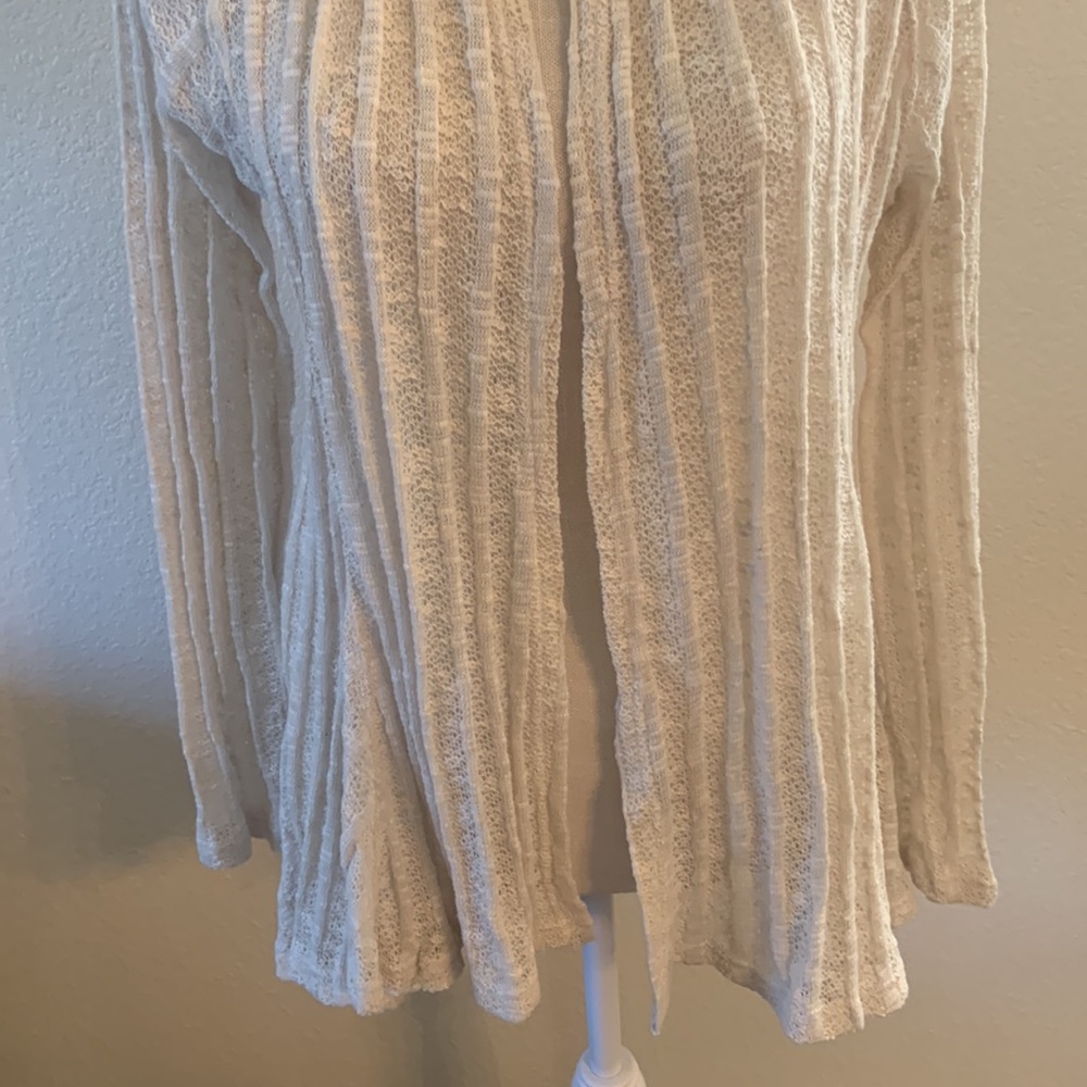 ❌SOLD❌NWT Shawl Style Cardigan - Open Weave Lace Like Material Sz M - Picture 5 of 16